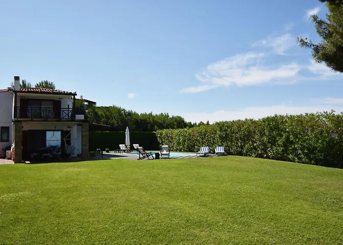 Endless Blue Elani Villa